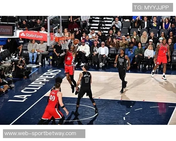 维金斯表现平平全场最低正负值21贡献18分4篮板三分球命中率不佳