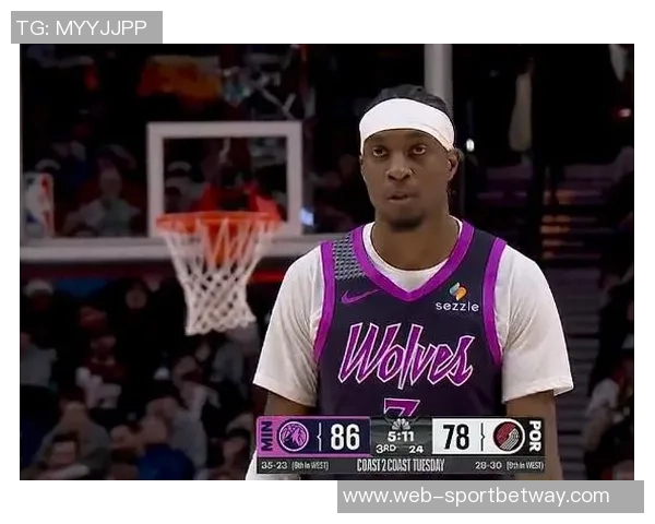 麦克丹尼尔斯全场拼搏35分钟16投10中斩获25分并送出4次盖帽